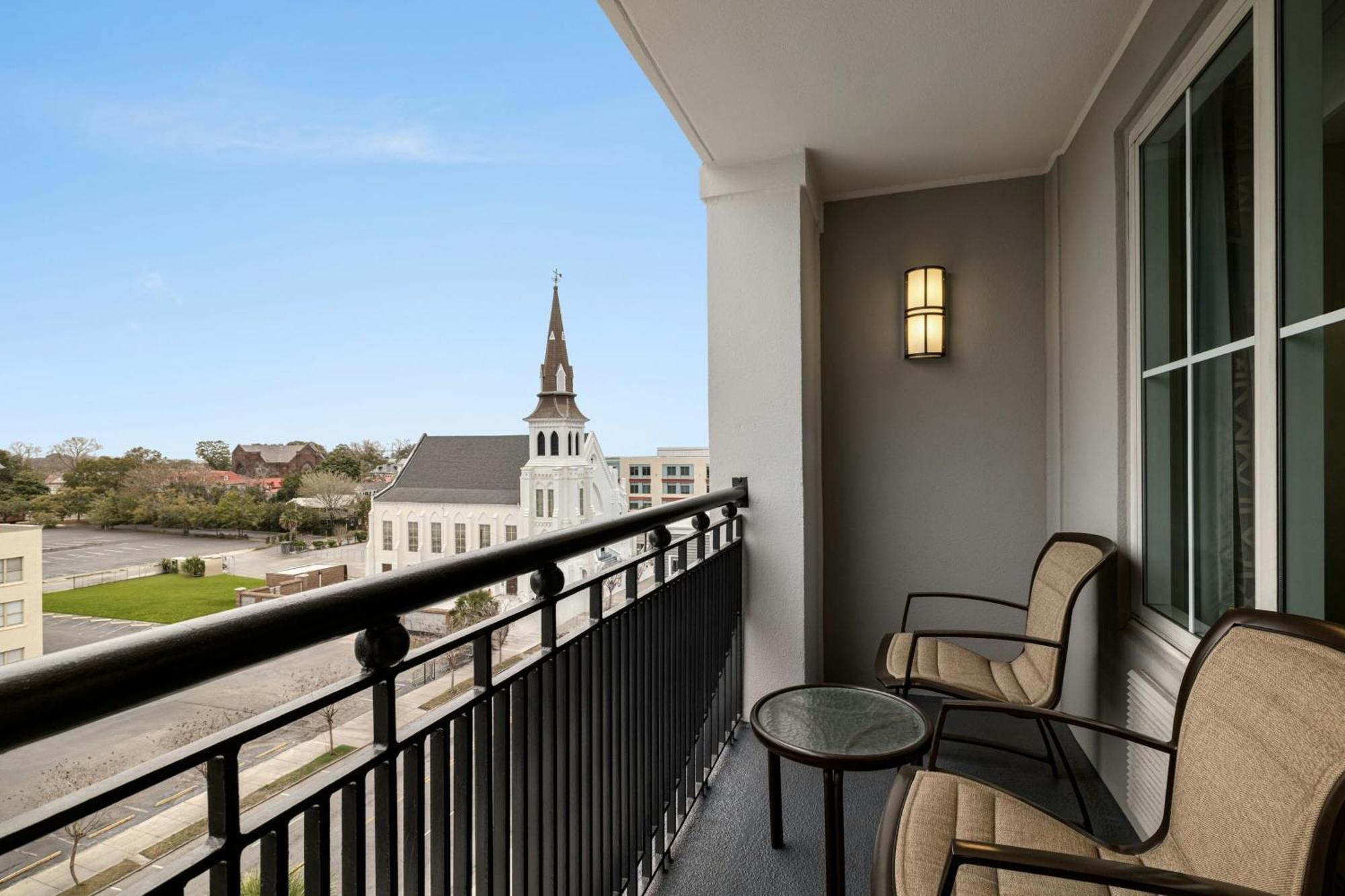 Courtyard By Marriott Charleston Historic District Hotel Bagian luar foto