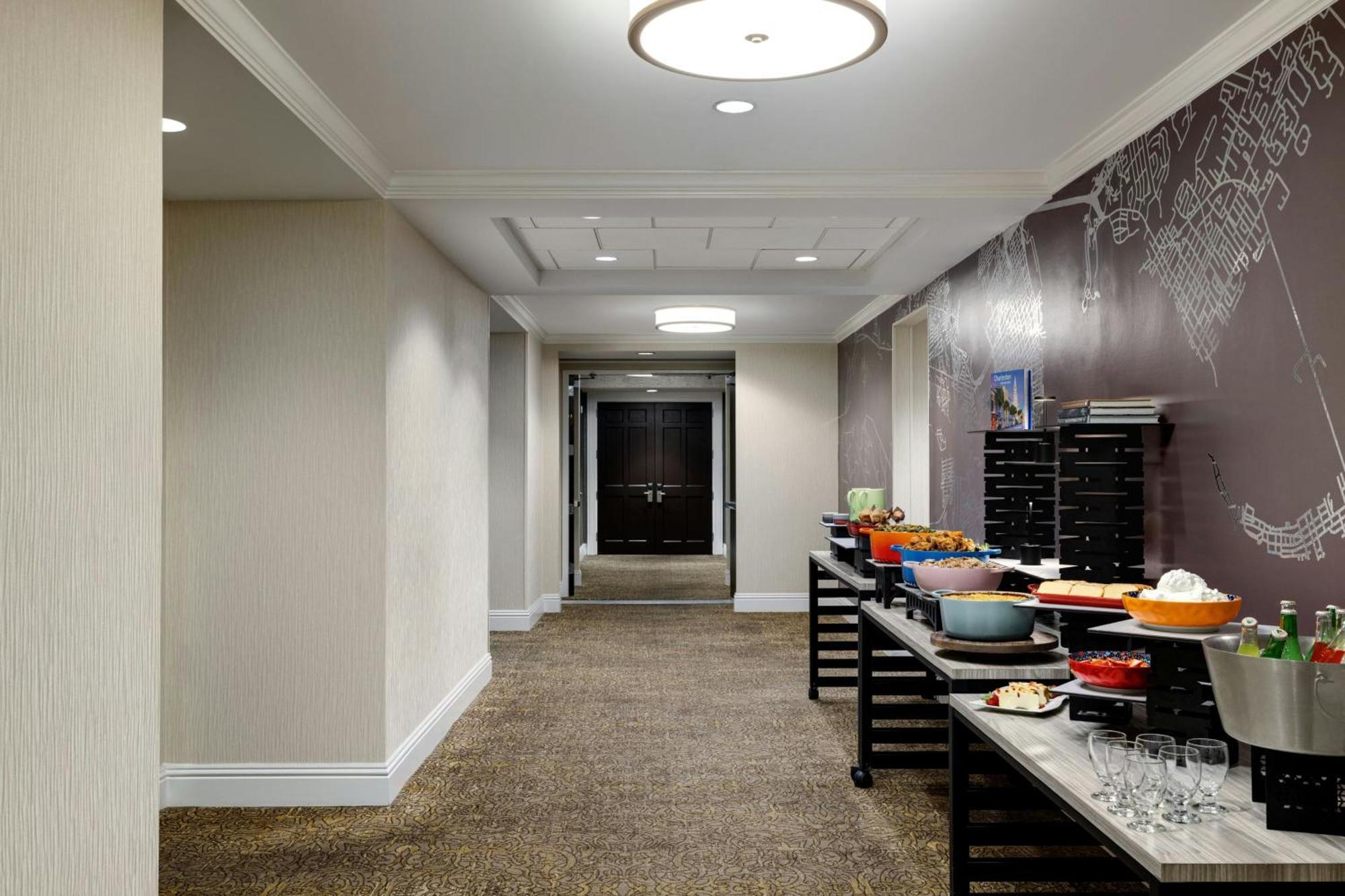 Courtyard By Marriott Charleston Historic District Hotel Bagian luar foto