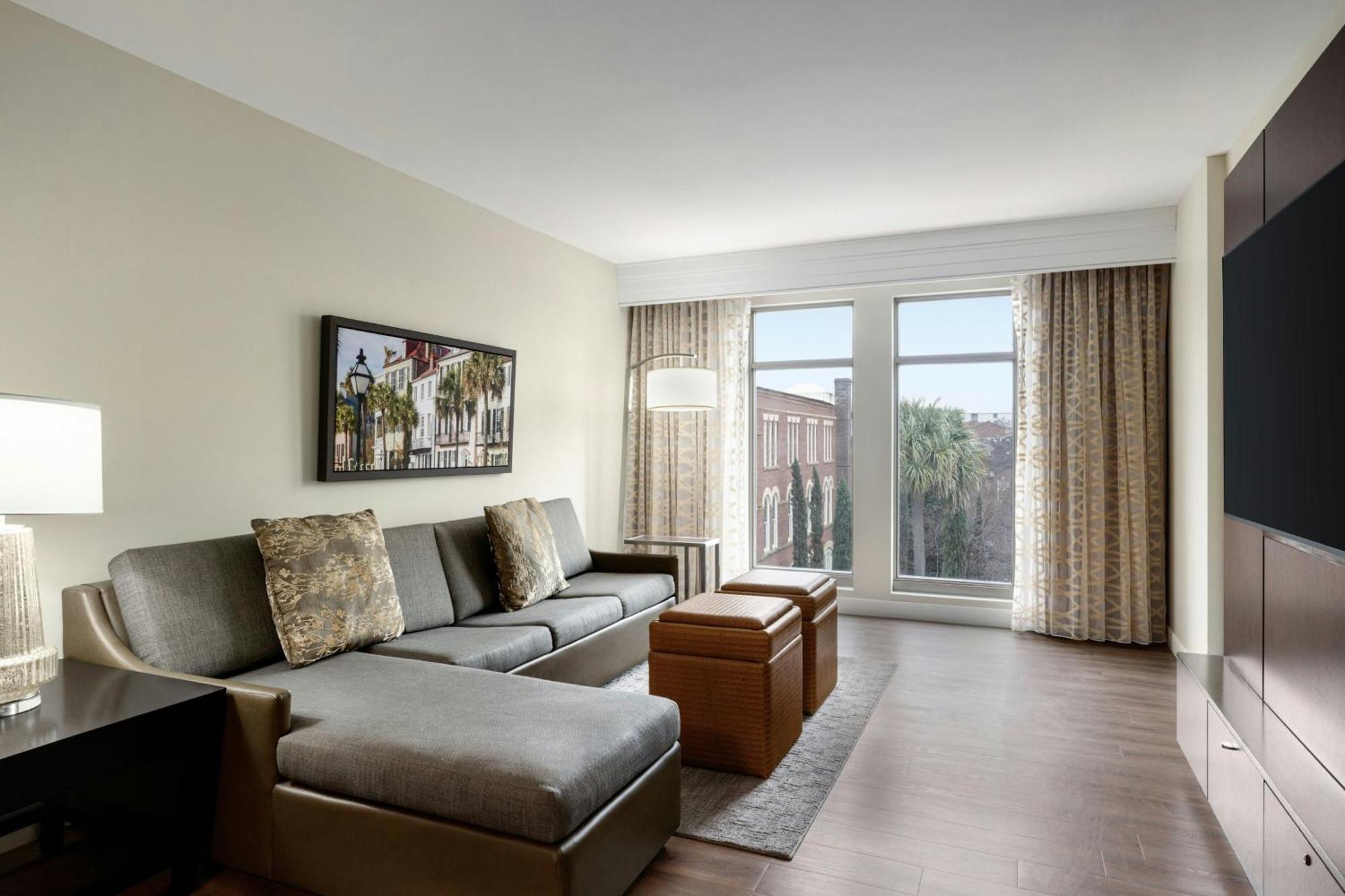 Courtyard By Marriott Charleston Historic District Hotel Bagian luar foto