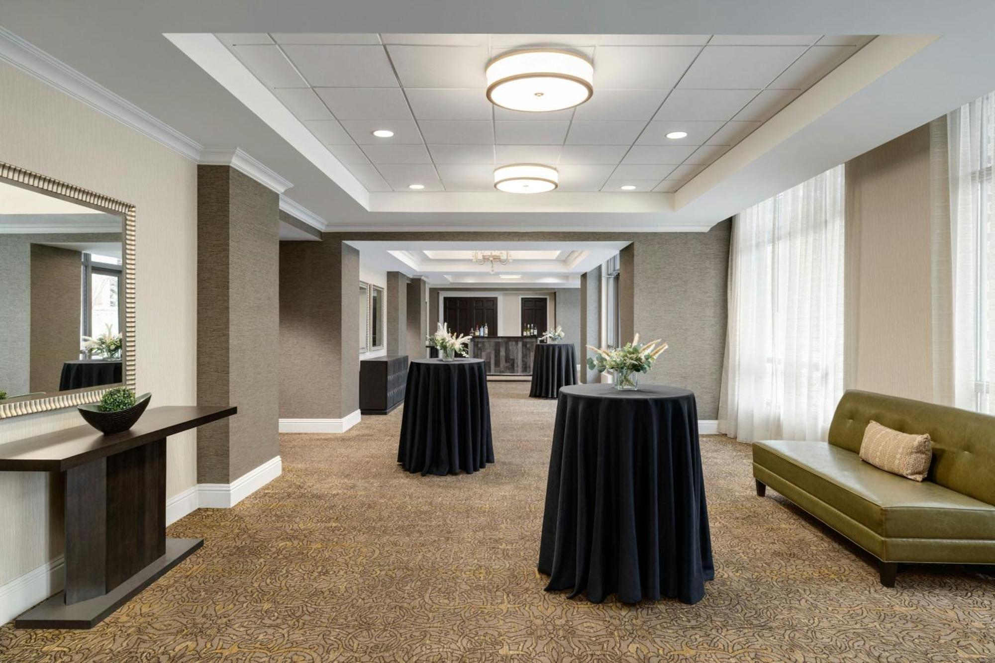 Courtyard By Marriott Charleston Historic District Hotel Bagian luar foto