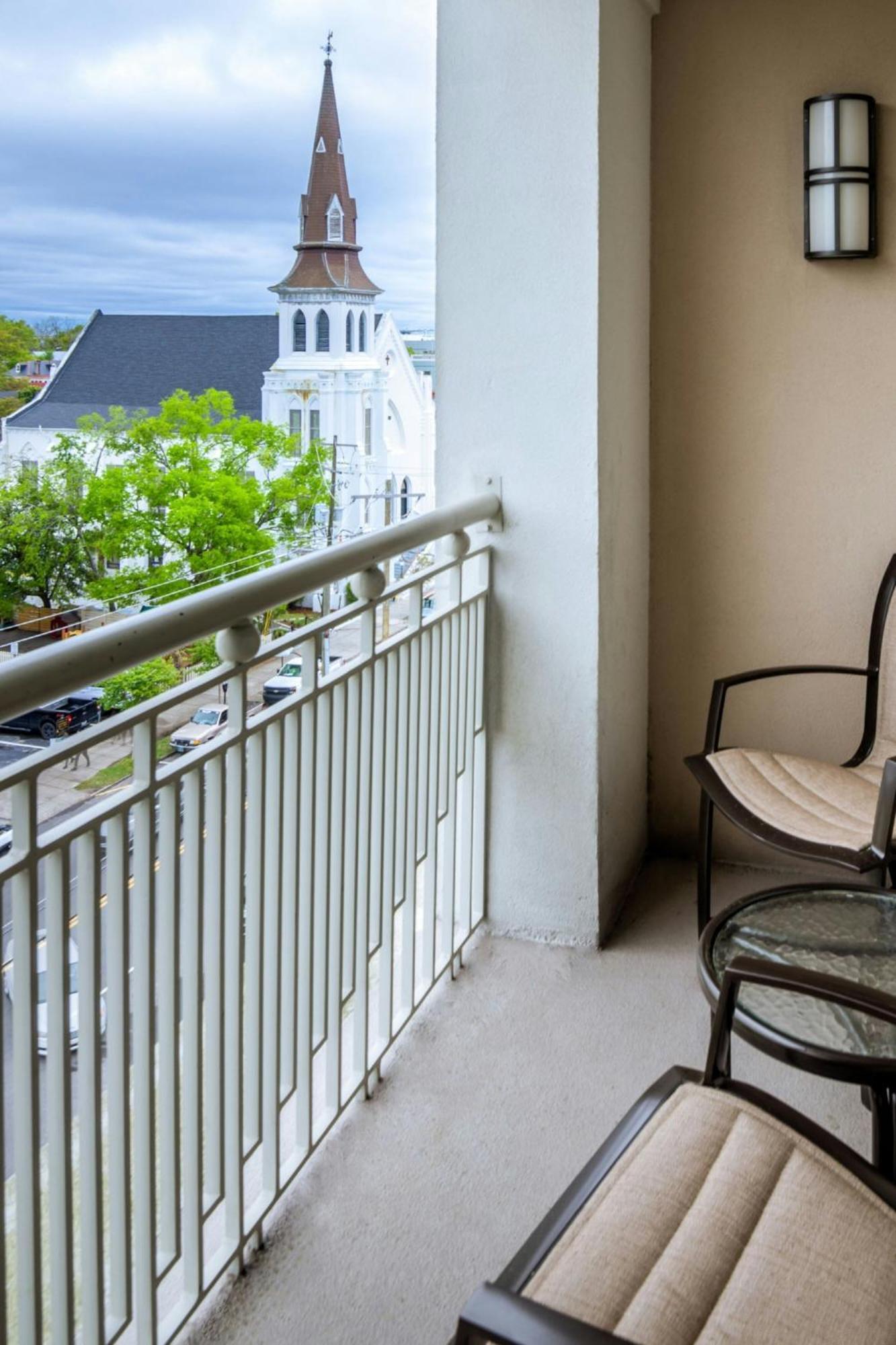 Courtyard By Marriott Charleston Historic District Hotel Bagian luar foto