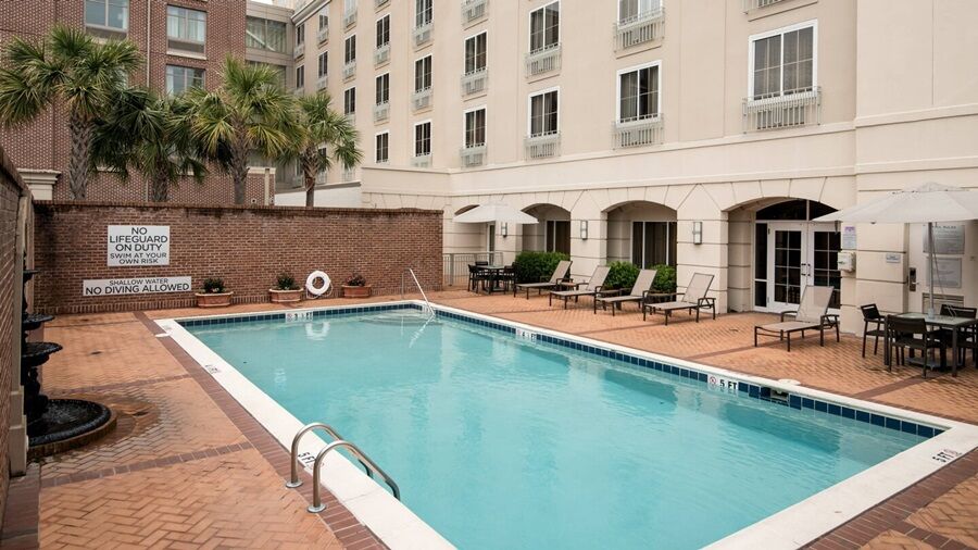 Courtyard By Marriott Charleston Historic District Hotel Bagian luar foto